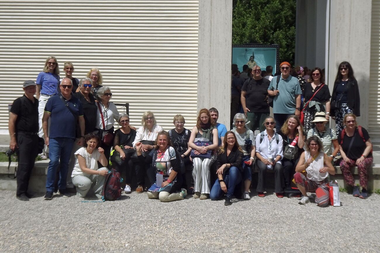 Gruppenbild von Teilnehmenden der Schule der Künste in Venedig